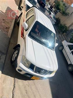 نیسان نەڤارا